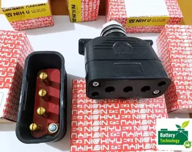 GIẮC SẠC 3 PHA XE NÂNG ĐIỆN
