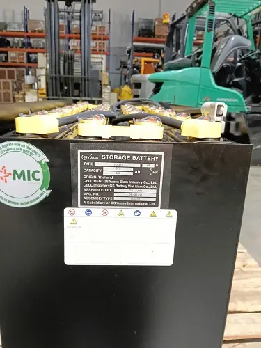 B&igrave;nh ắc quy c&oacute; bảo hiểm MIC