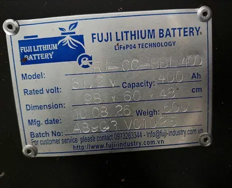 Tem gắn tr&ecirc;n pin