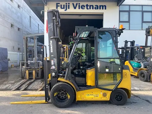 Xe nâng điện Komatsu 3 tấn FE30-1